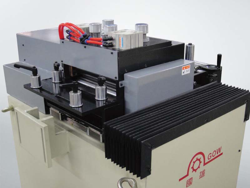NC–RL Zig–Zag Servo - Feeder Series