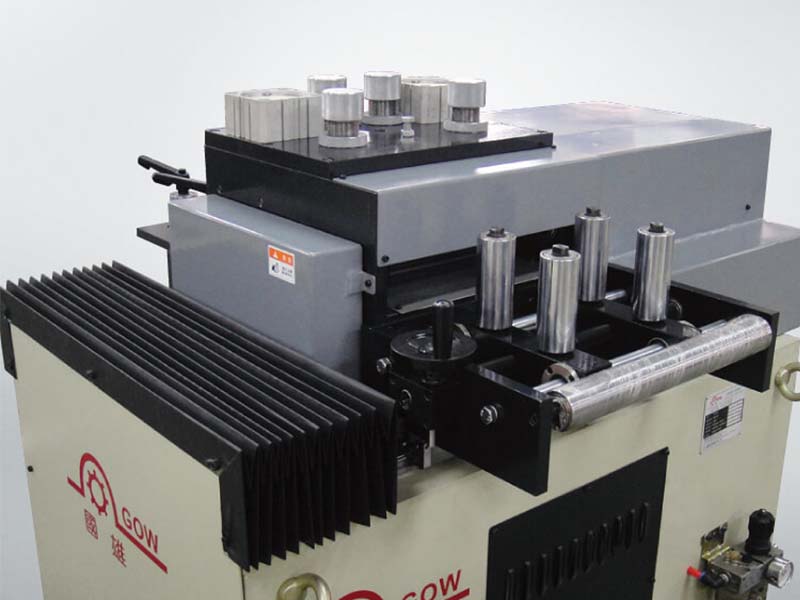 NC–RL Zig–Zag Servo - Feeder Series
